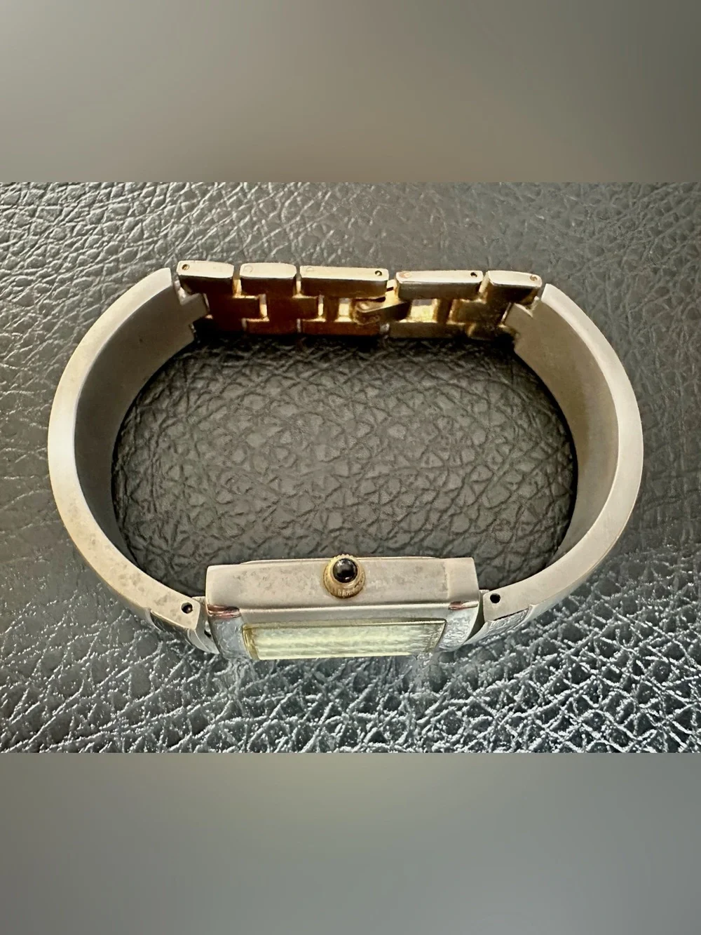 vintage Decade Women's Quartz Bangle Watch